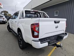 2023 Nissan
Navara ST-X