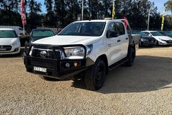 2019 Toyota
Hilux SR