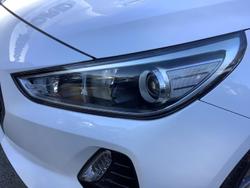 2017 Hyundai
                i30 SR