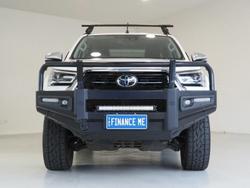2021 Toyota
Hilux SR5