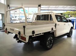 2021 Toyota
Hilux SR5