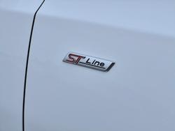 2019 Ford
Focus ST-Line