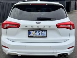 2019 Ford
                Focus ST-Line