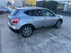 2010 NISSAN
DUALIS Ti (4x2)