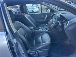 2010 NISSAN
DUALIS Ti (4x2)
