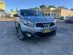 2010 NISSAN
DUALIS Ti (4x2)