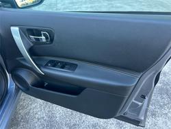 2010 NISSAN
DUALIS Ti (4x2)