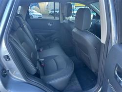 2010 NISSAN
DUALIS Ti (4x2)