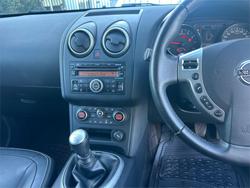 2010 NISSAN
DUALIS Ti (4x2)