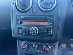 2010 NISSAN
DUALIS Ti (4x2)