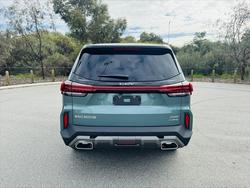 2025 LDV
D90 Executive