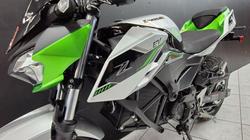 2024 Kawasaki 2024 KAWASAKI Z e-1 ELECTRIC BrightSilver/MatteLime/Ebony