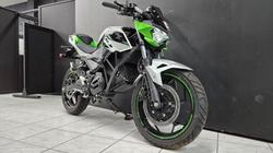 2024 Kawasaki 2024 KAWASAKI Z e-1 ELECTRIC BrightSilver/MatteLime/Ebony