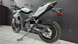 2024 Kawasaki 2024 KAWASAKI Z e-1 ELECTRIC BrightSilver/MatteLime/Ebony