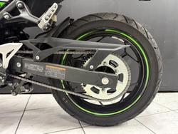 2024 Kawasaki 2024 Kawasaki Ninja e-1 Electric BrightSilver/MatteLime/Ebony