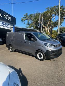 2024 Peugeot
Expert Pro Long