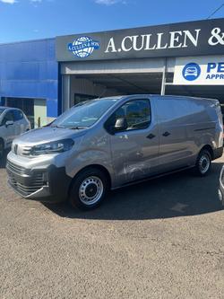 2024 Peugeot
Expert Pro Long