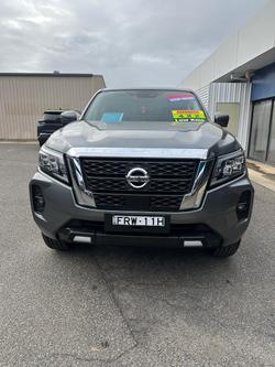 2022 Nissan
                Navara ST-X