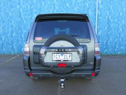 2013 MITSUBISHI
PAJERO VR-X LWB (4x4)