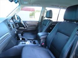 2013 MITSUBISHI
PAJERO VR-X LWB (4x4)