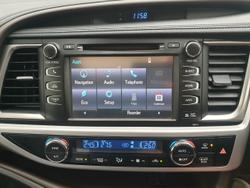 2014 Toyota
Kluger Grande (4x4)