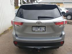 2014 Toyota
Kluger Grande (4x4)