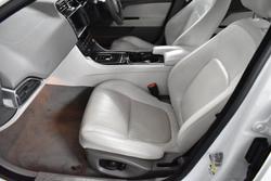 2016 Jaguar
XE 25t Portfolio