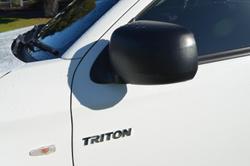 2018 Mitsubishi
Triton GLX