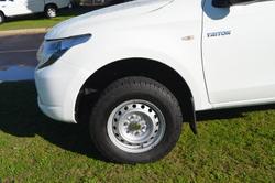 2018 Mitsubishi
Triton GLX