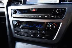 2016 Hyundai
                Sonata Elite