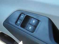 2025 LDV
Deliver 9