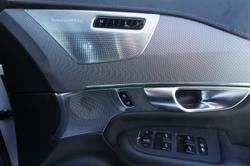 2021 Volvo
XC90 Recharge Plug-In Hybrid