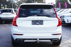 2021 Volvo
XC90 Recharge Plug-In Hybrid