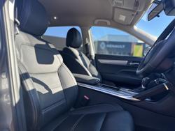 2019 Renault
                Koleos Zen