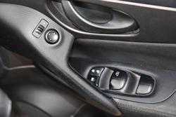 2015 Nissan
QASHQAI ST