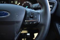 2020 Ford
Focus ST-Line