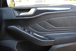 2020 Ford
Focus ST-Line