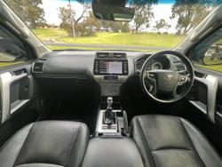 2022 Toyota Landcruiser Prado VX