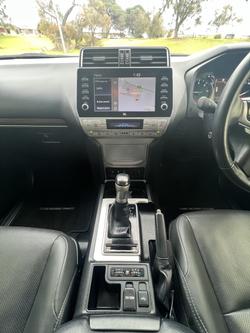 2022 Toyota Landcruiser Prado VX