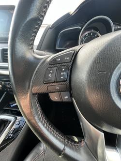 2016 Mazda
3 SP25