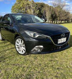 2016 Mazda
3 SP25