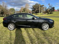 2016 Mazda
3 SP25