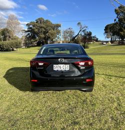 2016 Mazda
3 SP25