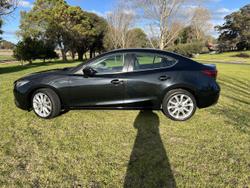 2016 Mazda
3 SP25
