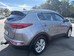 2017 Kia
Sportage Si