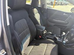 2017 Kia
Sportage Si