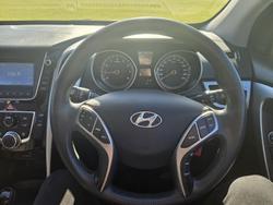 2015 Hyundai
                i30 Active