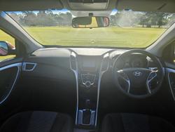 2015 Hyundai
                i30 Active