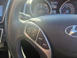 2015 Hyundai
                i30 Active