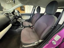 2013 Mitsubishi
Mirage LS